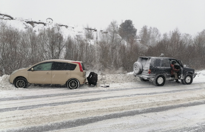 Отбуксируем авто в Иркутске и пригороде